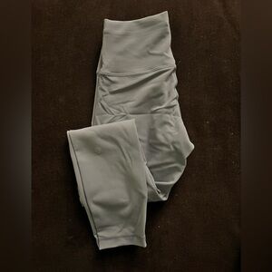 Lululemon Rhino Gray Wunder Train Leggings